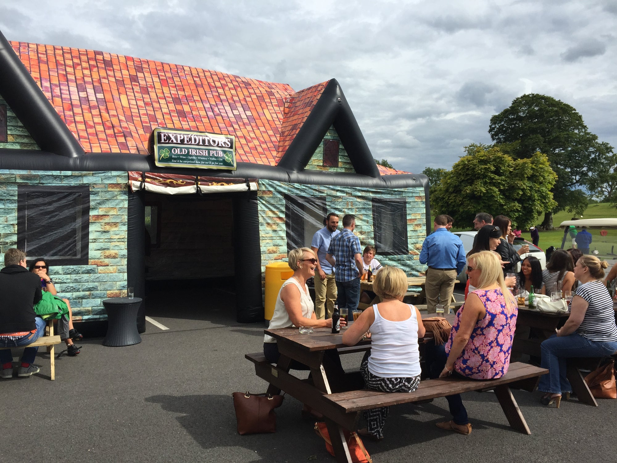 Inflatable Pub™ For Sale & Hire Inflatable Pubs